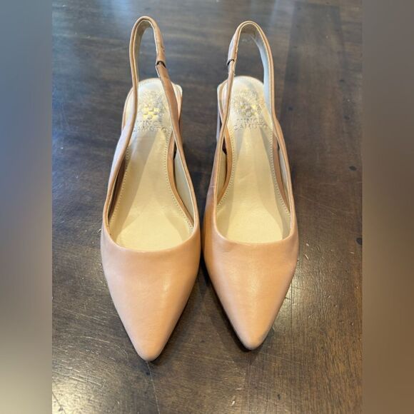 VINCE CAMUTO beige/cream heel shoe - Picture 8 of 8